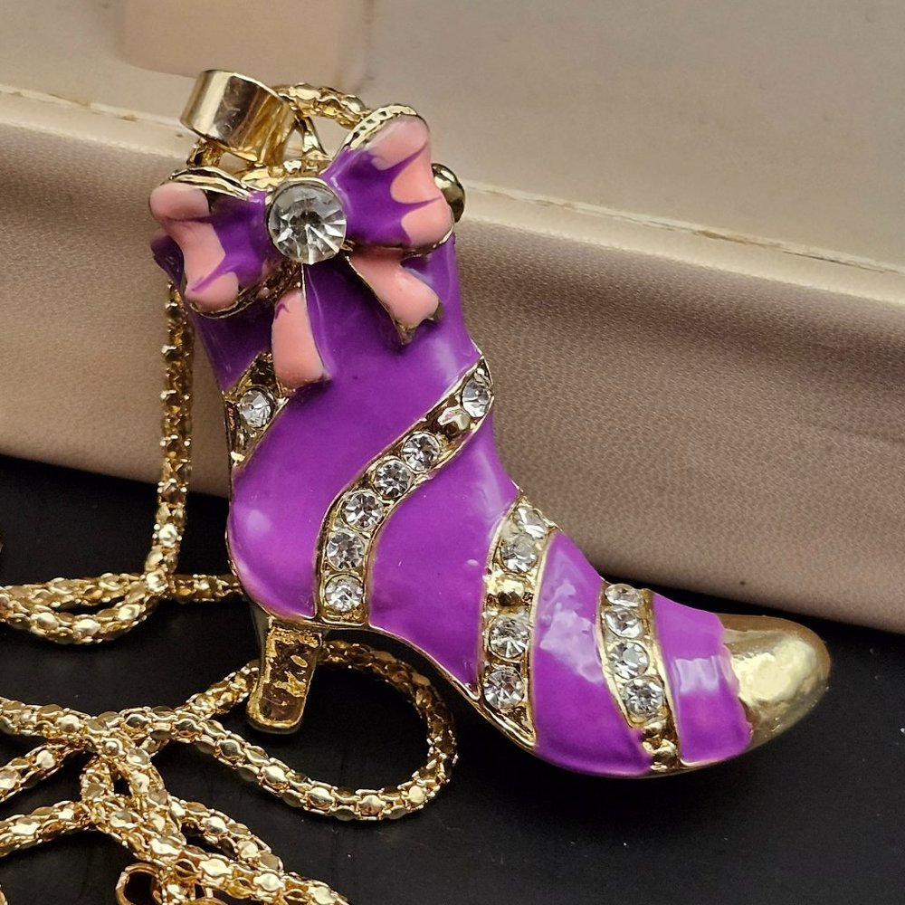 Betsey Johnson Purple Gold High Heeled Boot Rhinestones Pendant Necklace NOS